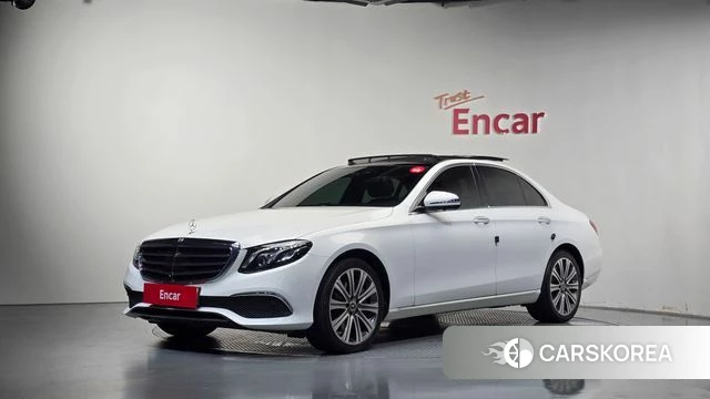 Mercedes-Benz E-Class W213 2020 Белый из Кореи