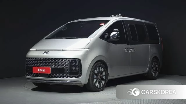 Hyundai Staria 2022 Серебряный из Кореи