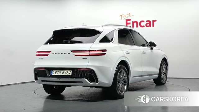 Genesis GV70 2023 Белый из Кореи
