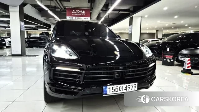 Porsche Cayenne (PO536) 2023 Черный из Кореи
