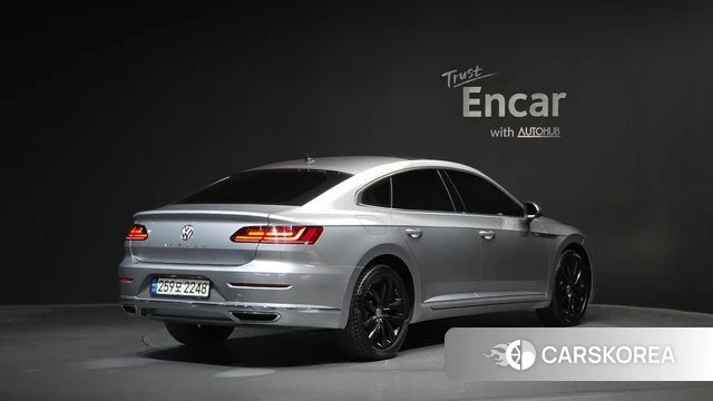 Volkswagen Arteon 2019 Серебристо-серый из Кореи