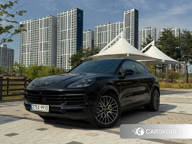 Porsche Cayenne (PO536) 2022 Черный из Кореи