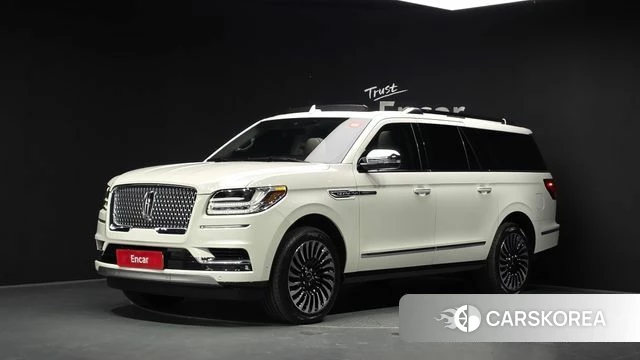 Lincoln Navigator 4th generation 2021 Белый из Кореи