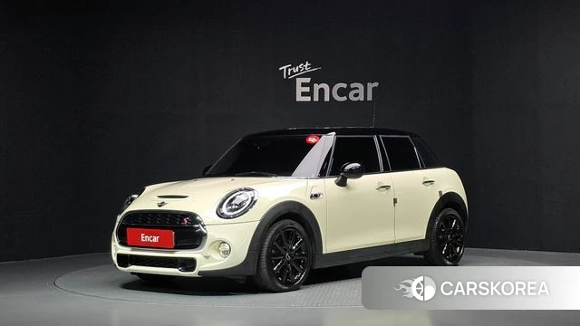 Mini Cooper S 2019 Жемчужный цвет из Кореи