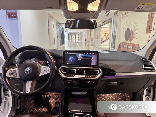 BMW iX3 2023 Белый из Китая