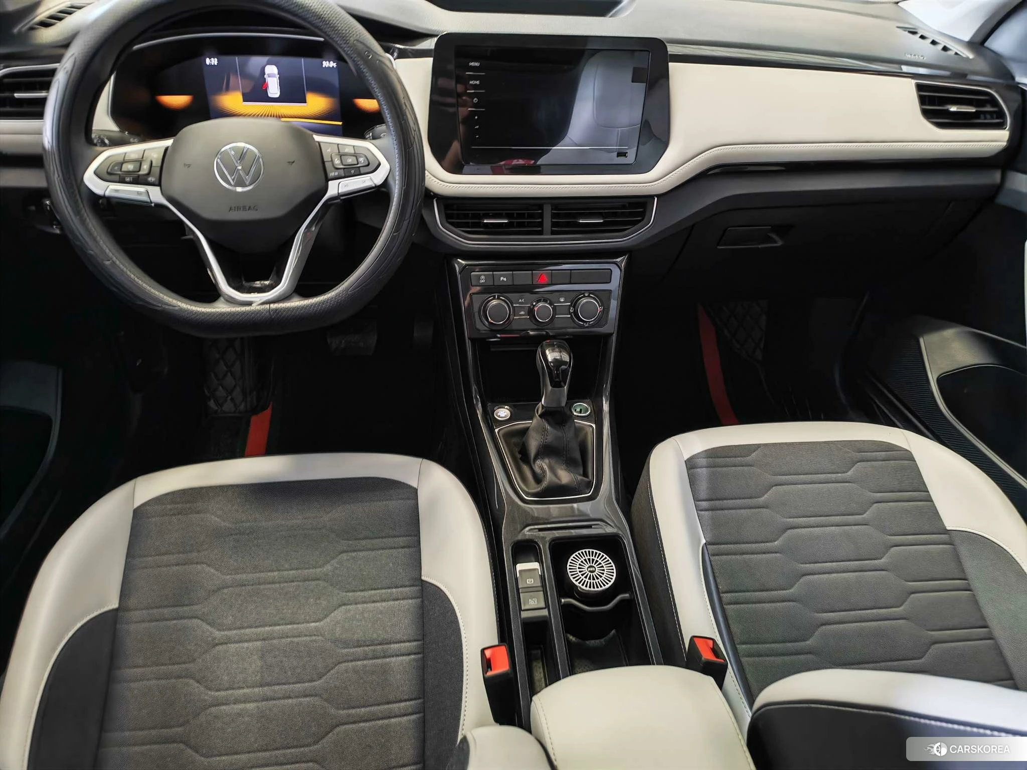 Volkswagen Tharu 2024 Белый из Китая