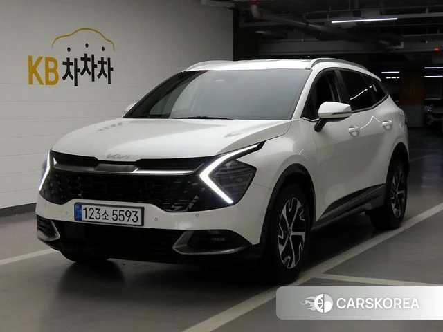 Kia Sportage 5th Generation Hybrid 2023 Белый из Кореи