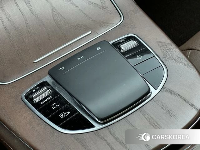 Mercedes-Benz E-Class 2023 Черный из Китая