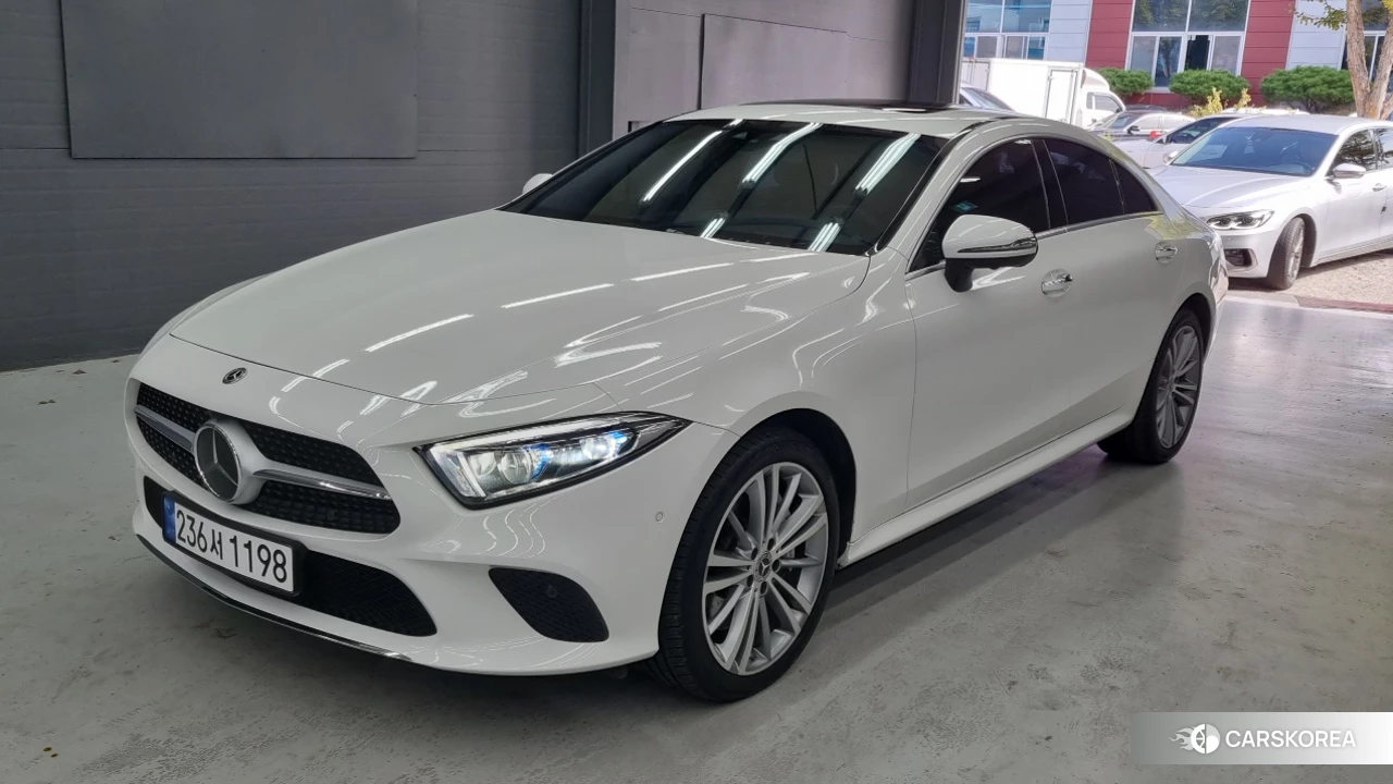 Mercedes-Benz CLS-Class C257 2019 Белый из Кореи