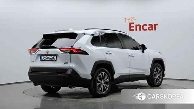 Toyota RAV4 5th Generation 2025 Белый из Кореи