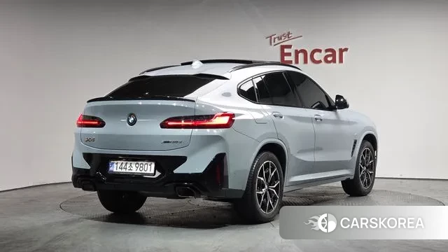 BMW X4 (G02) 2022 Серебристо-серый из Кореи