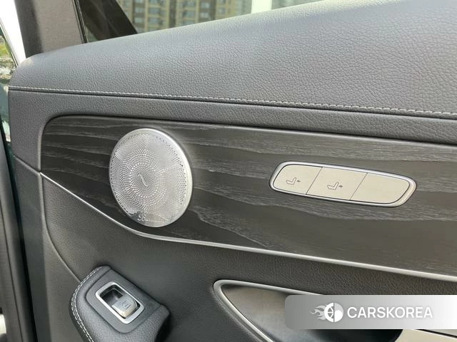 Mercedes-Benz C-class 2021 Зеленый из Китая