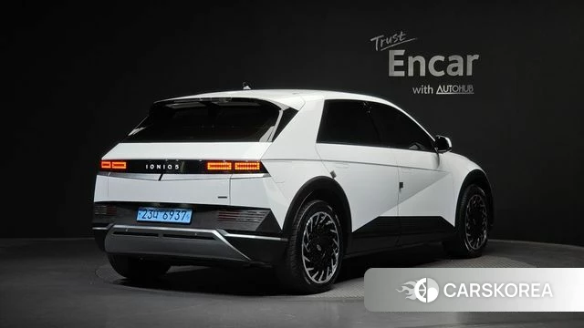 Hyundai Ionic 5 2022 Белый из Кореи