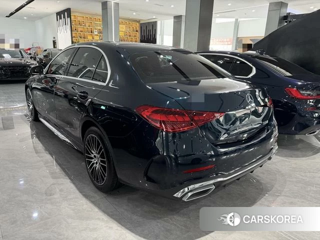 Mercedes-Benz C-class 2023 Зеленый из Китая