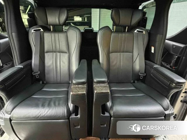 Toyota Alphard 2020 Белый из Китая