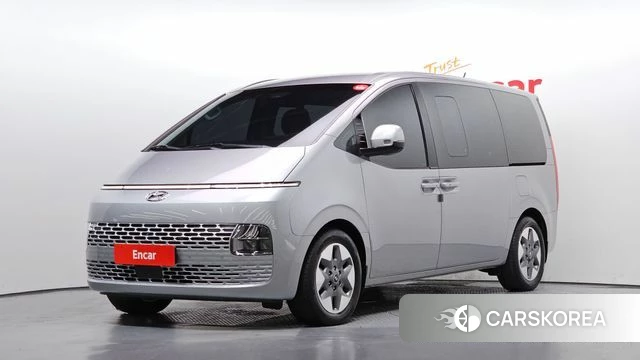 Hyundai Staria 2023 Серебряный из Кореи