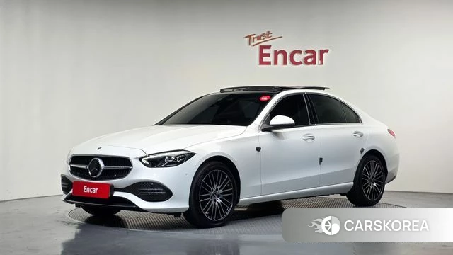 Mercedes-Benz C-Class W206 2022 Белый из Кореи