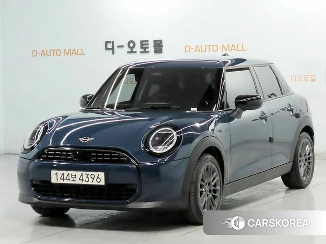 Mini Cooper C 4th generation 2025 Синий из Кореи