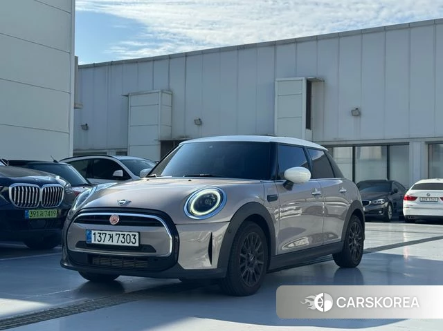 Mini Cooper 2023 Розовый из Кореи