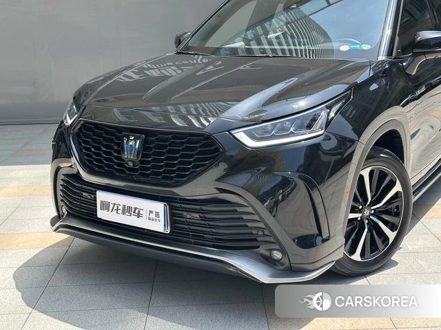 Toyota Crown 2023 Черный из Китая
