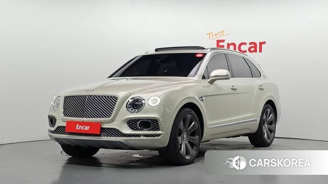 Bentley Bentayga 2018 Жемчужный цвет из Кореи