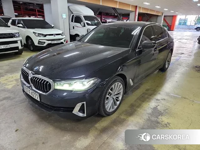 BMW 5 Series (G30) 2022 Черный из Кореи