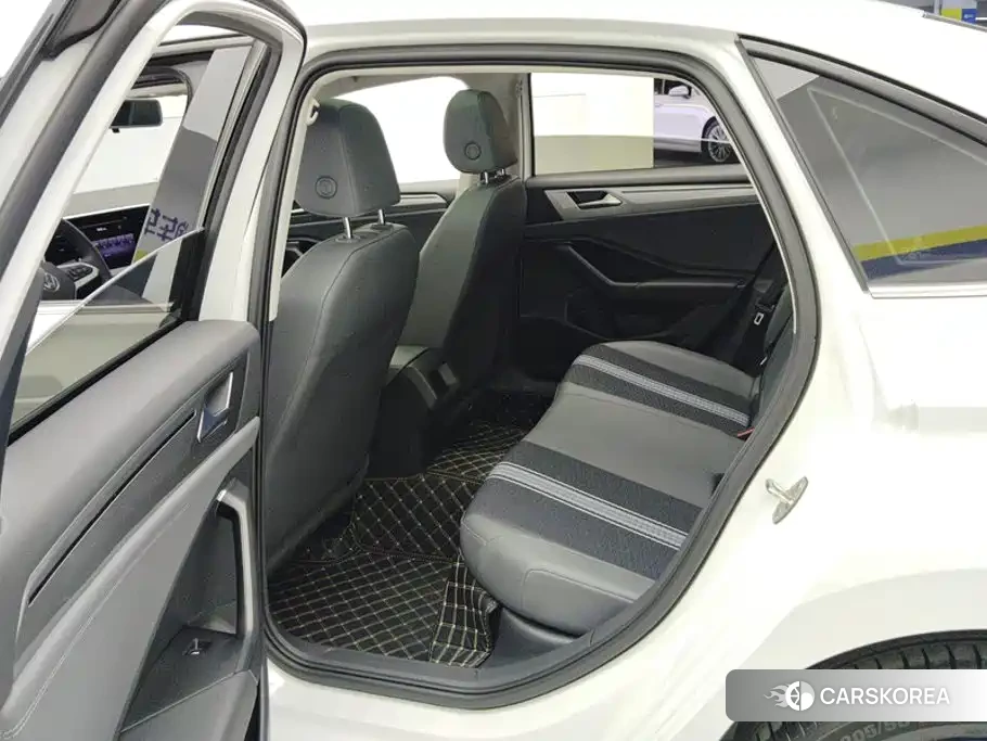 Volkswagen Sagitar 2024 Белый из Китая