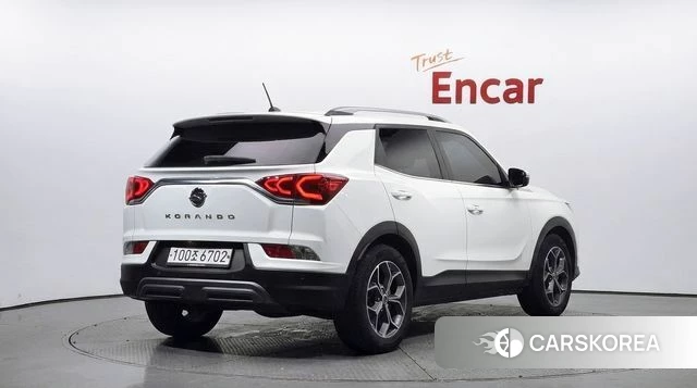 Ssangyong Beautiful Korando 2019 Белый из Кореи