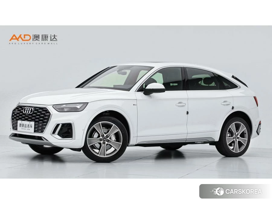 Audi Q5L 2022 Белый из Китая