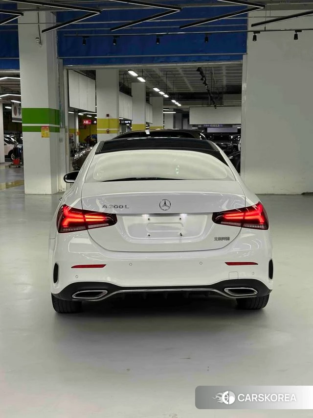 Mercedes-Benz A-Class 2021 Белый из Китая