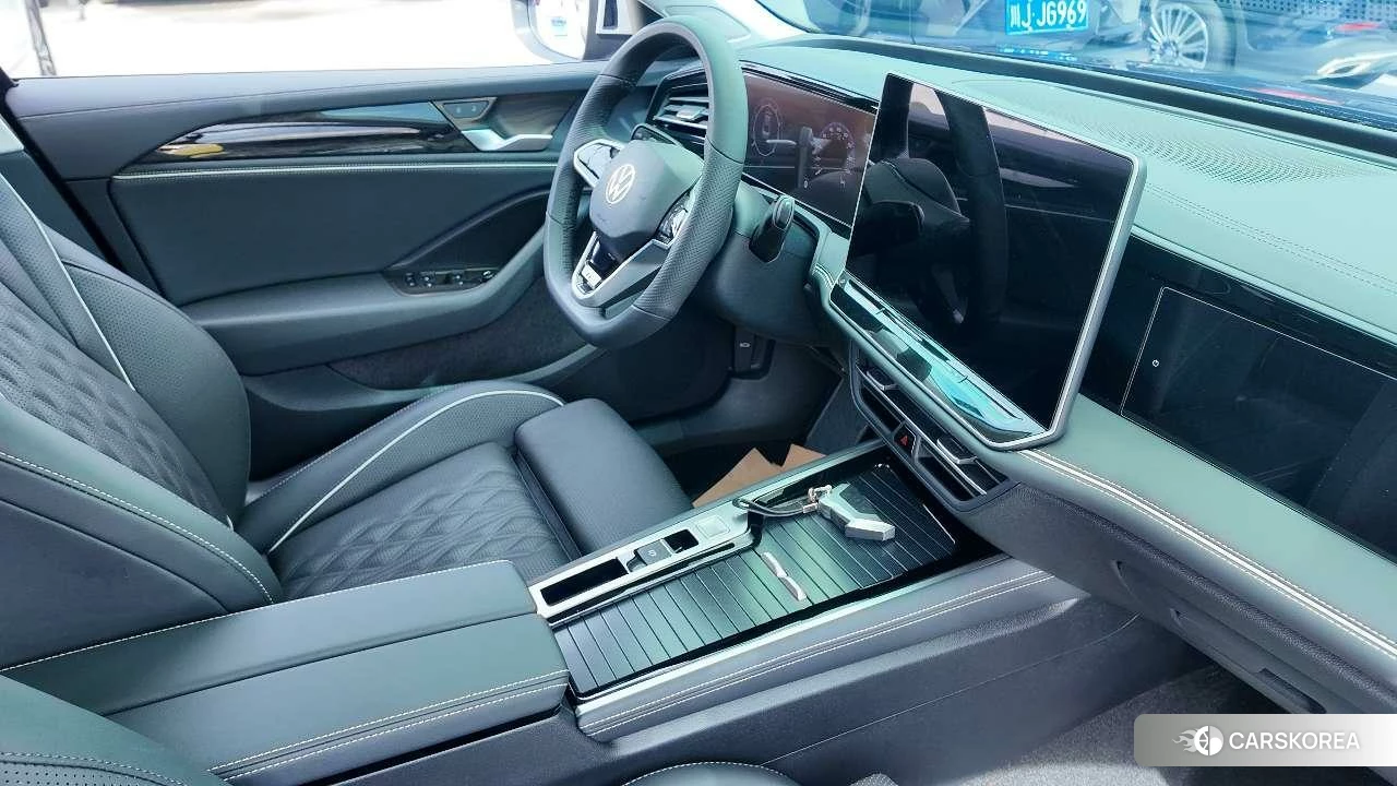 Volkswagen Magotan 2024 Черный из Китая