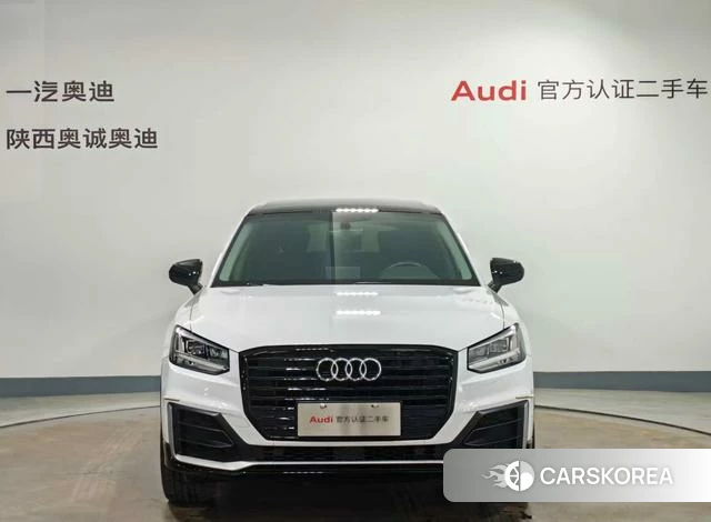 Audi Q2L 2021 Белый из Китая