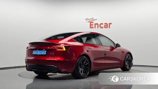 Tesla Model 3 2024 Красный из Кореи