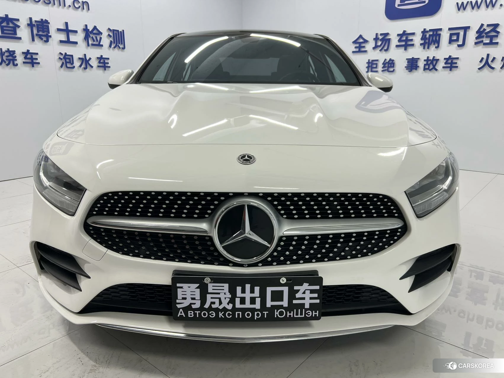 Mercedes-Benz A-Class 2021 Белый из Китая