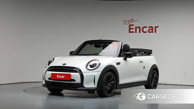 Mini Cooper Convertible 2024 Белый из Кореи