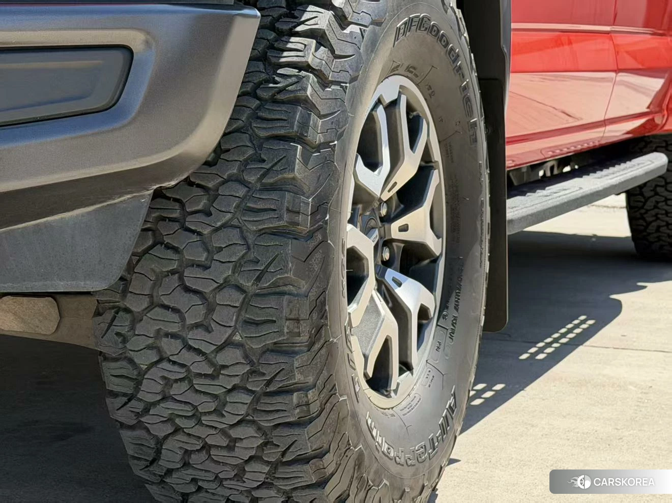 Ford F-150 2022 Оранжевый из Китая