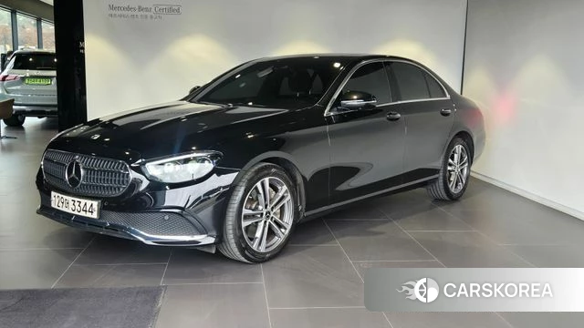 Mercedes-Benz E-Class W213 2022 Черный из Кореи