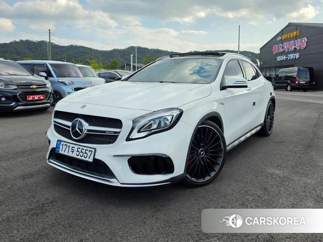 Mercedes-Benz GLA-Class X156 2019 Белый из Кореи
