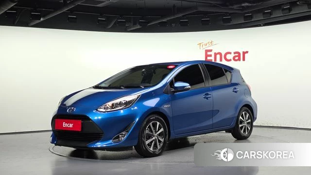 Toyota Prius C 2018 Синий из Кореи