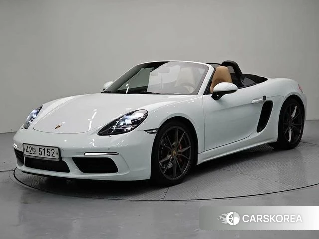 Porsche 718 Boxster 2018 Белый из Кореи
