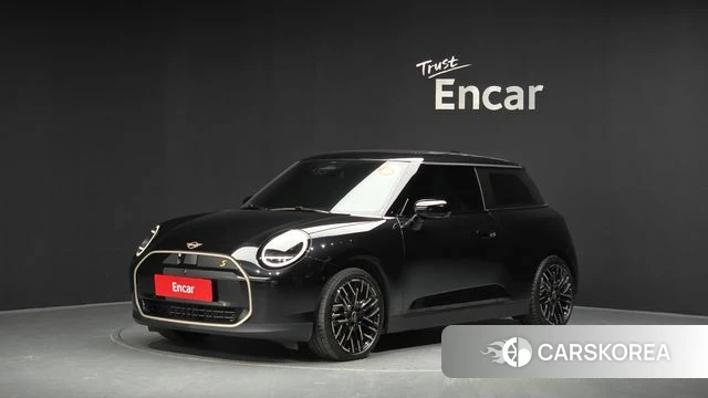 Mini Cooper Electric 4th Generation 2024 Черный из Кореи