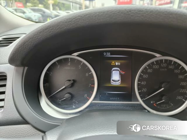Nissan Tiida 2021 Красный из Китая
