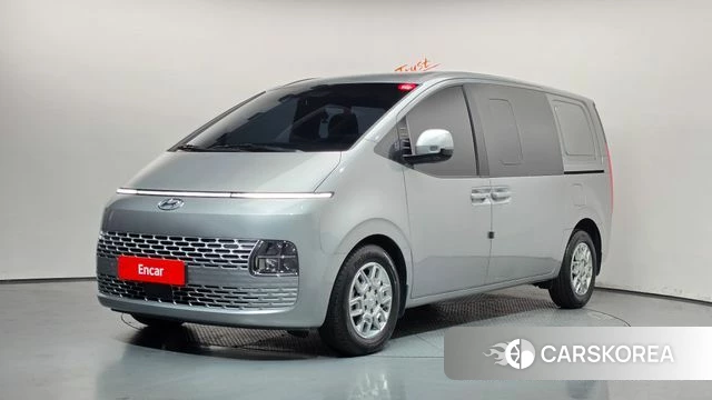 Hyundai Staria 2023 Серебряный из Кореи