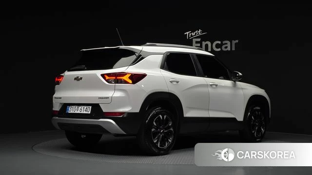 Chevrolet (GM Daewoo) Trailblazer 2021 Белый из Кореи