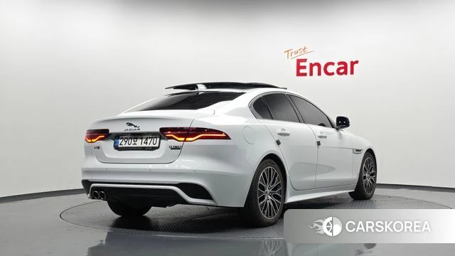 Jaguar XE 2020 Белый из Кореи