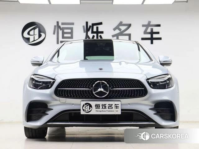 Mercedes-Benz E-Class 2021 Серебристо-серый из Китая