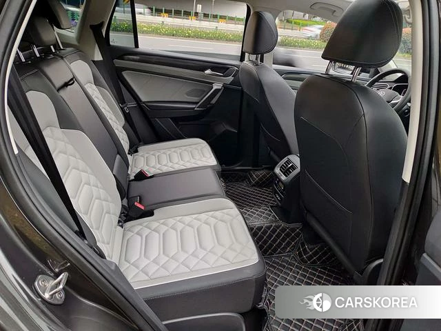 Volkswagen Tayron 2023 Черный из Китая