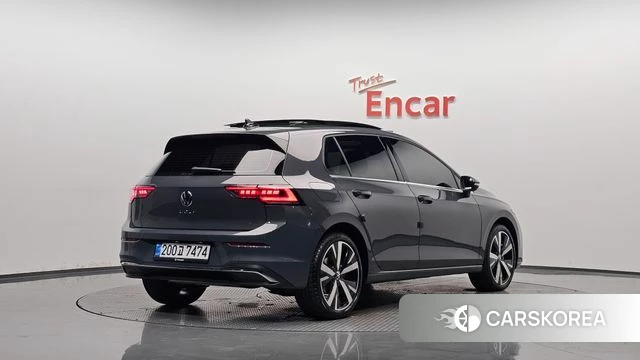 Volkswagen Golf 8th Generation 2026 Серый из Кореи