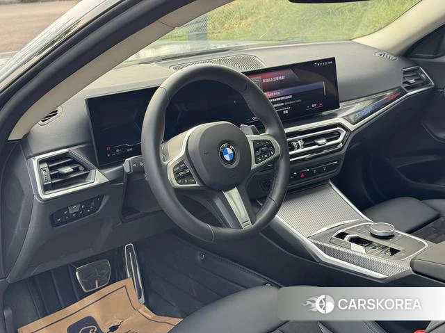 BMW 2 series 2025 Серебристо-серый из Китая