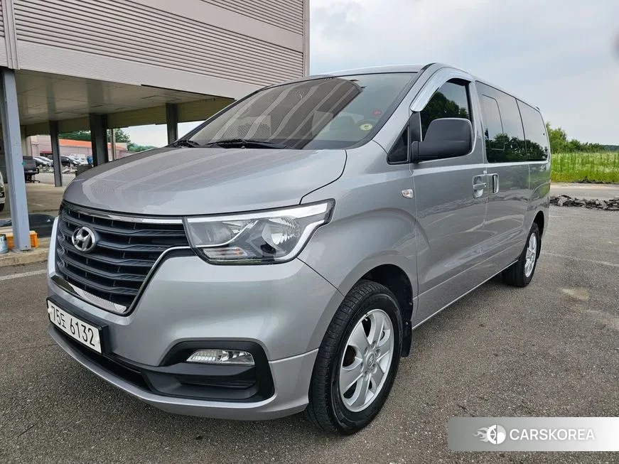 Hyundai The New Grand Starex 2019 Белый из Кореи